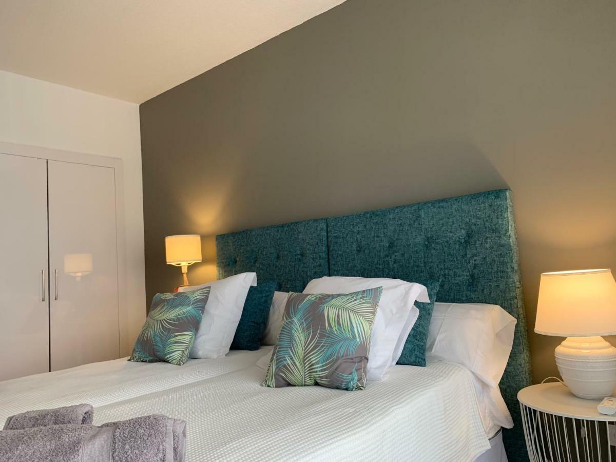 Nuevo Y Lujoso Apartamento En Marbella Centro A Pie De Playa 625 Экстерьер фото