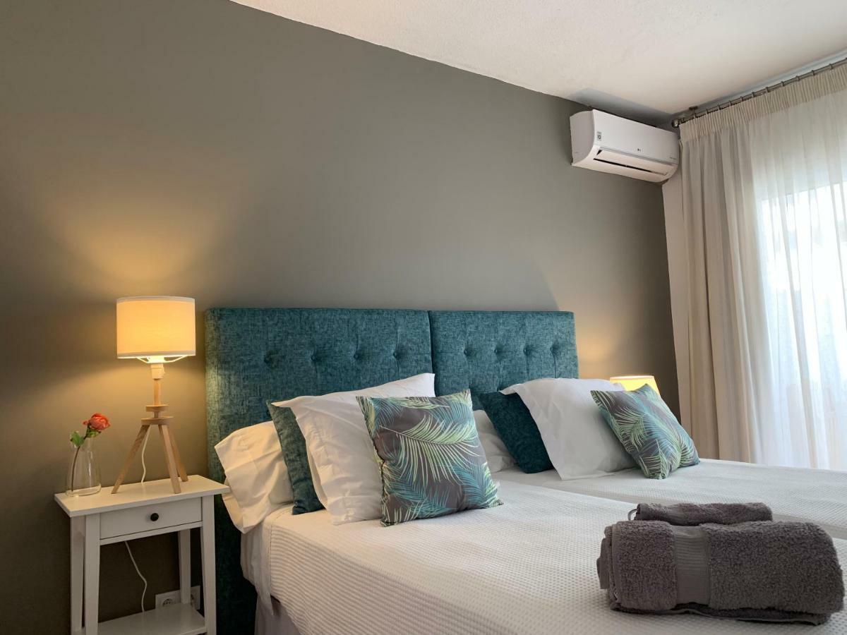 Nuevo Y Lujoso Apartamento En Marbella Centro A Pie De Playa 625 Экстерьер фото