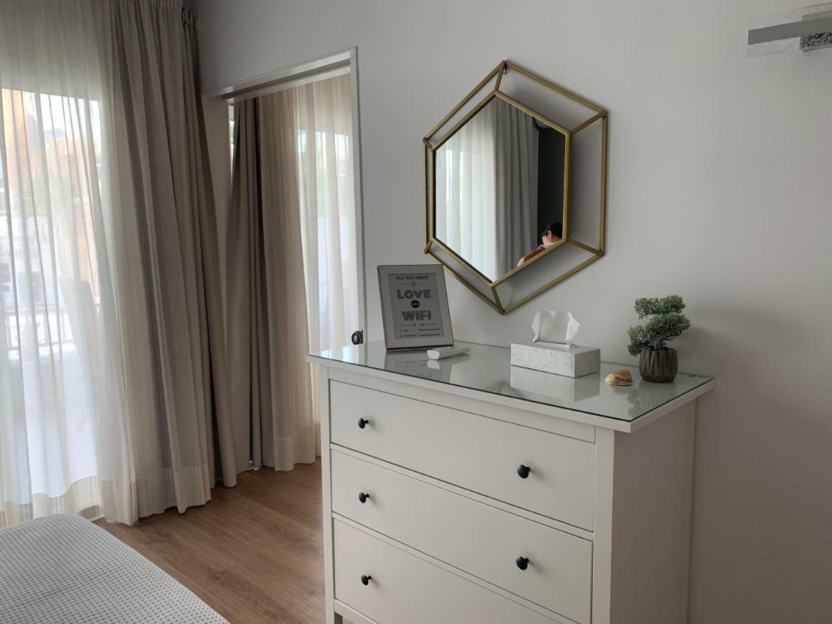 Nuevo Y Lujoso Apartamento En Marbella Centro A Pie De Playa 625 Экстерьер фото