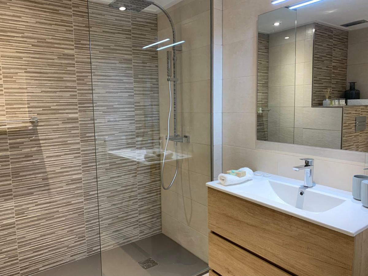 Nuevo Y Lujoso Apartamento En Marbella Centro A Pie De Playa 625 Экстерьер фото